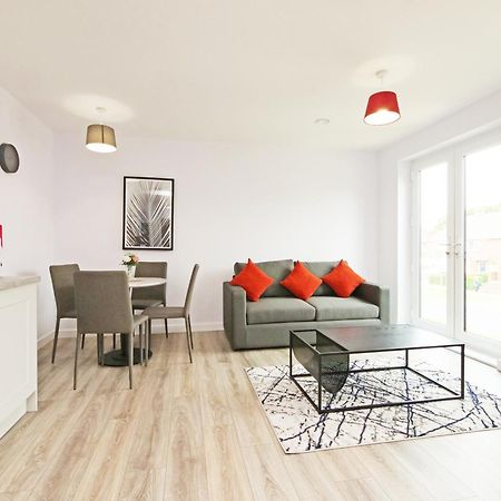 יורק Apartment 46 Luna With Free Parking מראה חיצוני תמונה